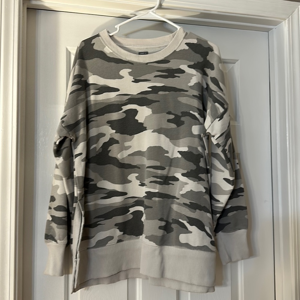 Aerie sweatshirt